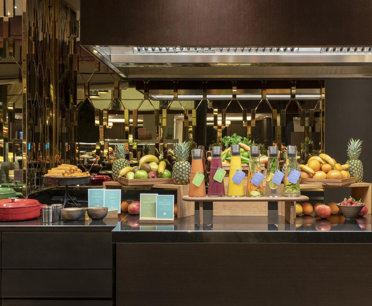 บาร์เซโล อิสตันบูล Hotel ภายนอก รูปภาพ The Juice Bar