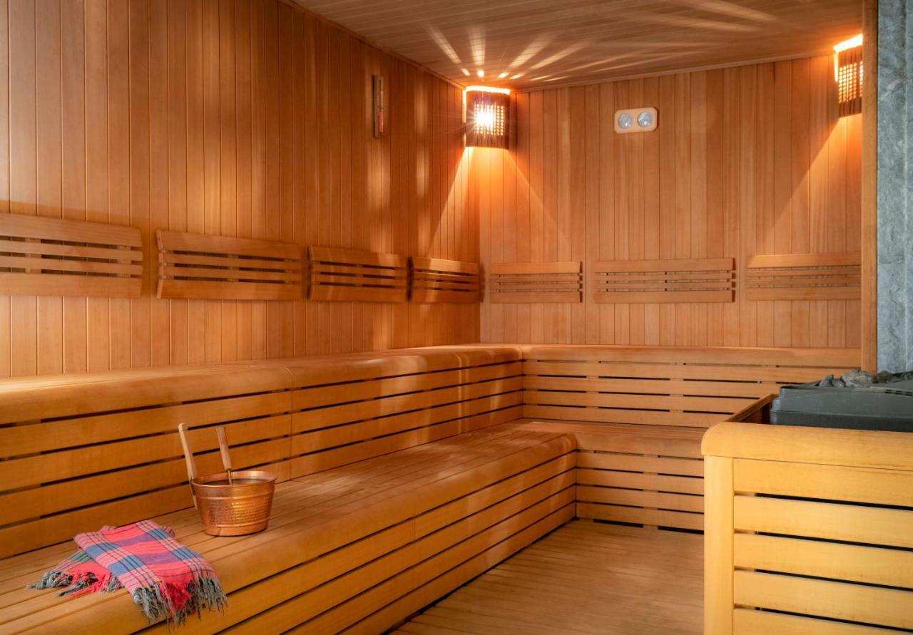 บาร์เซโล อิสตันบูล Hotel ภายนอก รูปภาพ A Finnish sauna