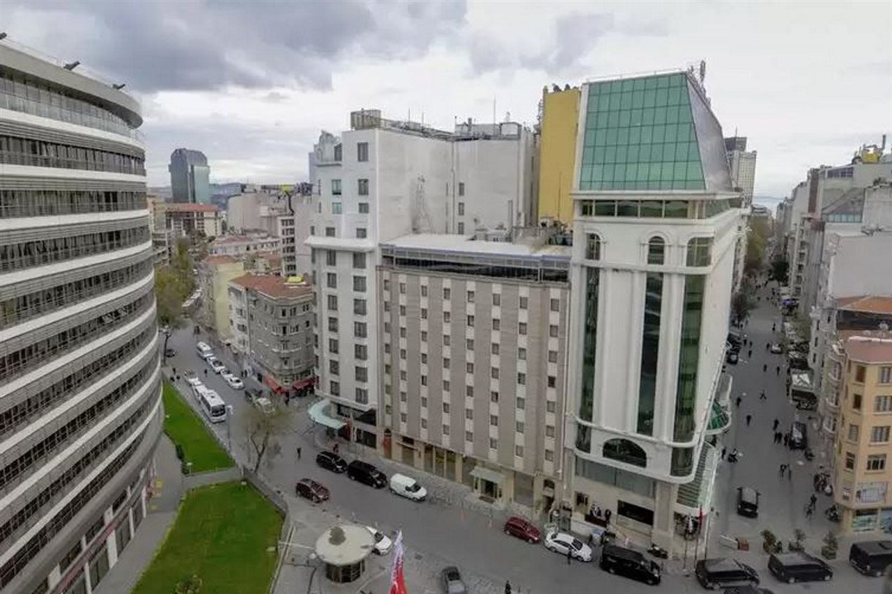 บาร์เซโล อิสตันบูล Hotel ภายนอก รูปภาพ The hotel in 2016